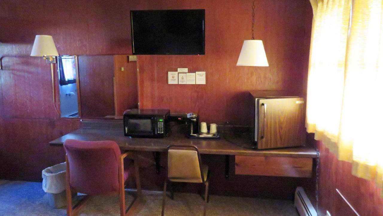 Indianhead Ironwood Hotel Bagian luar foto