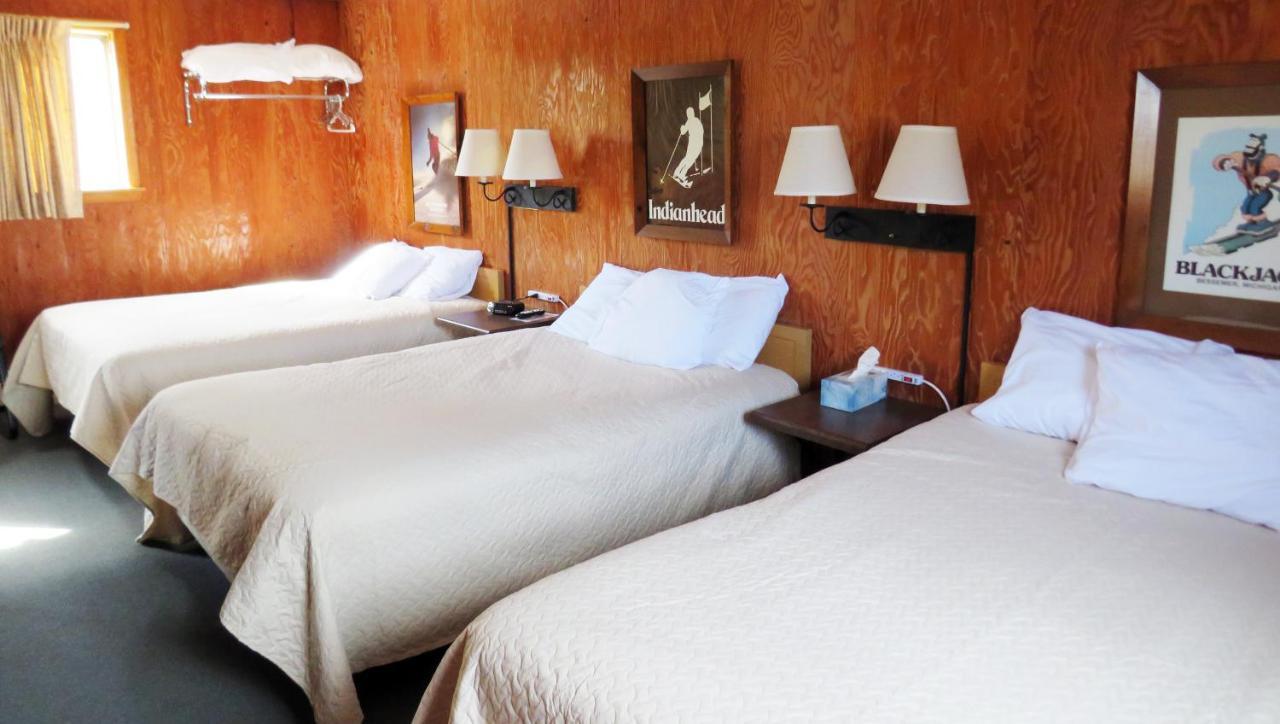 Indianhead Ironwood Hotel Bagian luar foto
