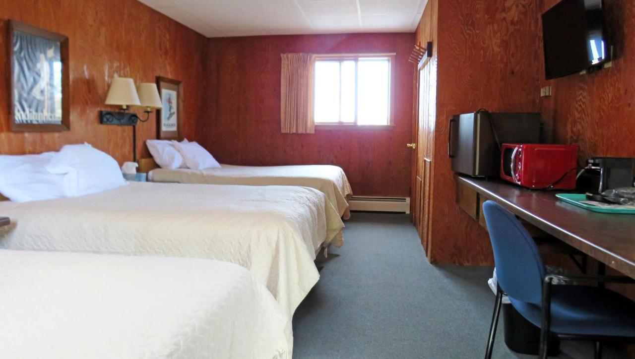 Indianhead Ironwood Hotel Bagian luar foto